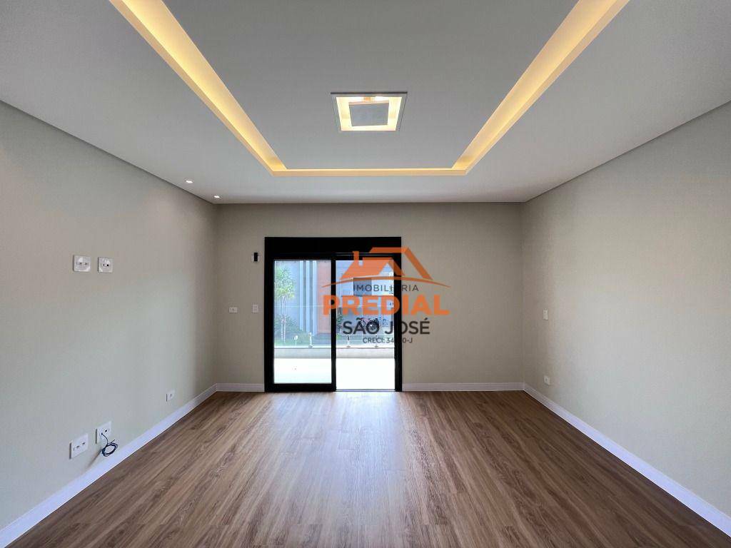 Casa de Condomínio à venda com 4 quartos, 400m² - Foto 17