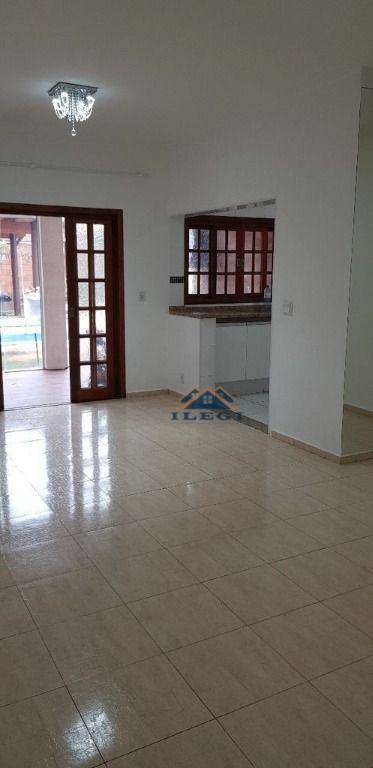 Casa de Condomínio à venda com 3 quartos, 240m² - Foto 19