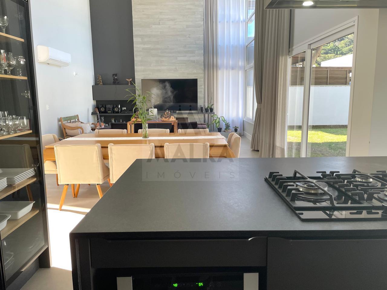 Casa de Condomínio à venda com 4 quartos, 378m² - Foto 13
