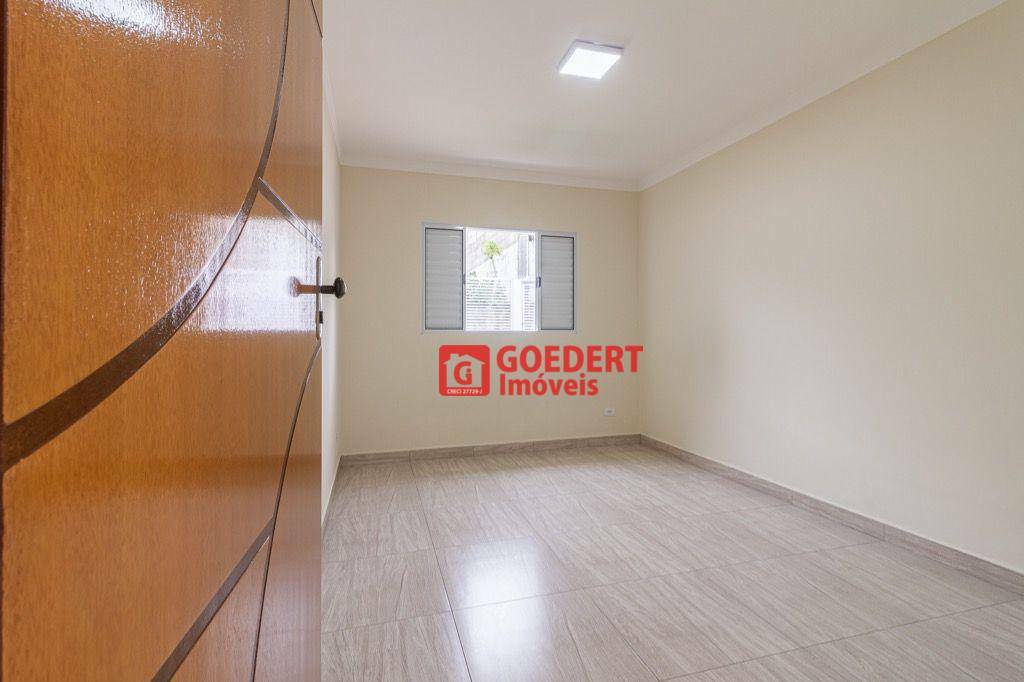 Casa à venda com 3 quartos, 109m² - Foto 14