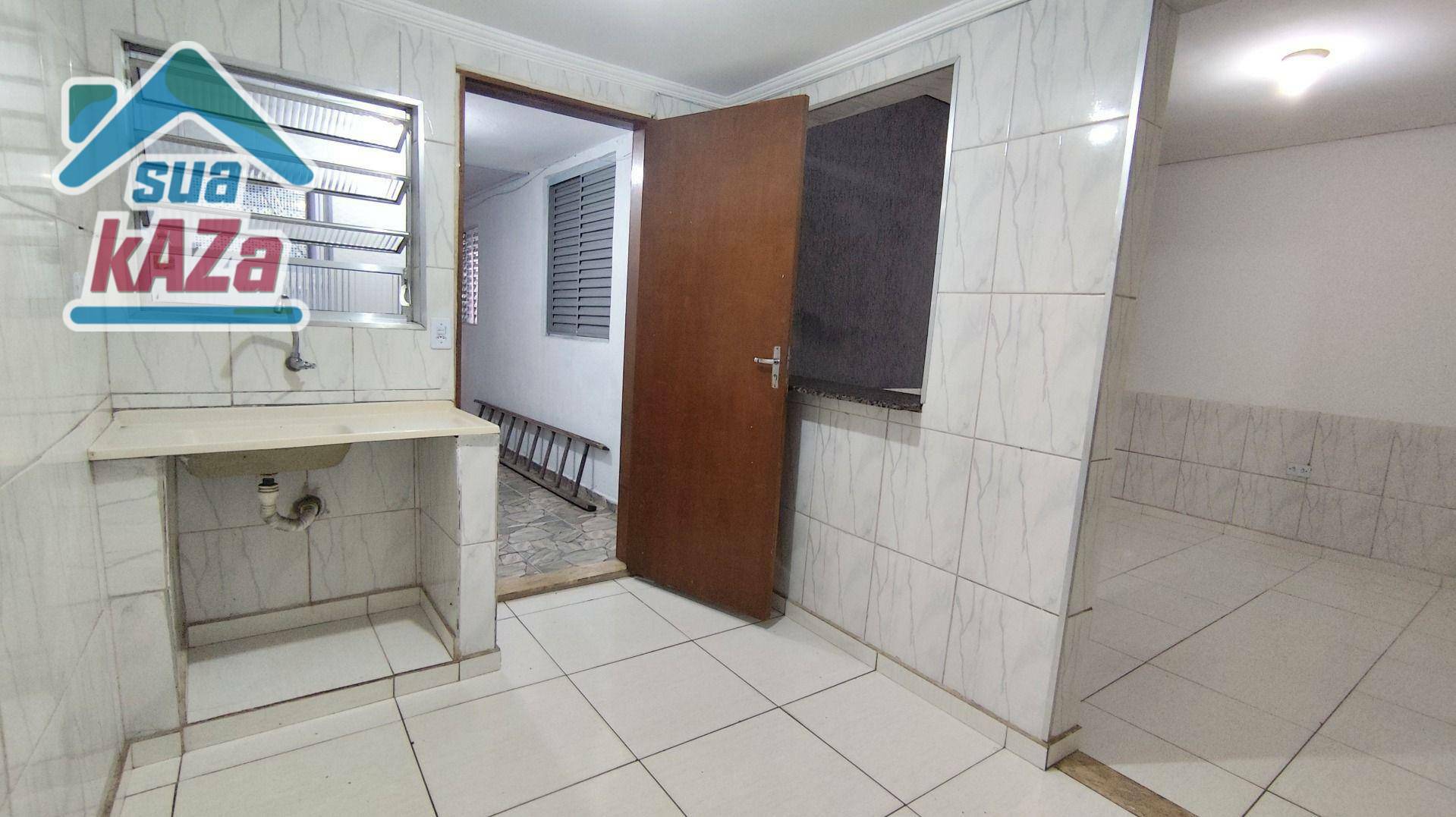 Casa para alugar com 1 quarto, 35m² - Foto 1