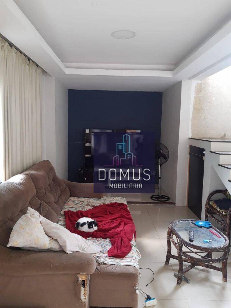 Casa à venda com 3 quartos, 480m² - Foto 2