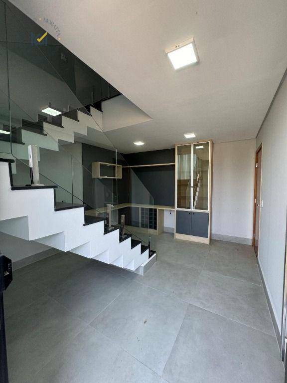 Casa de Condomínio à venda e aluguel com 3 quartos, 173m² - Foto 2