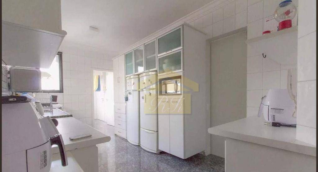 Apartamento à venda com 3 quartos, 165m² - Foto 8