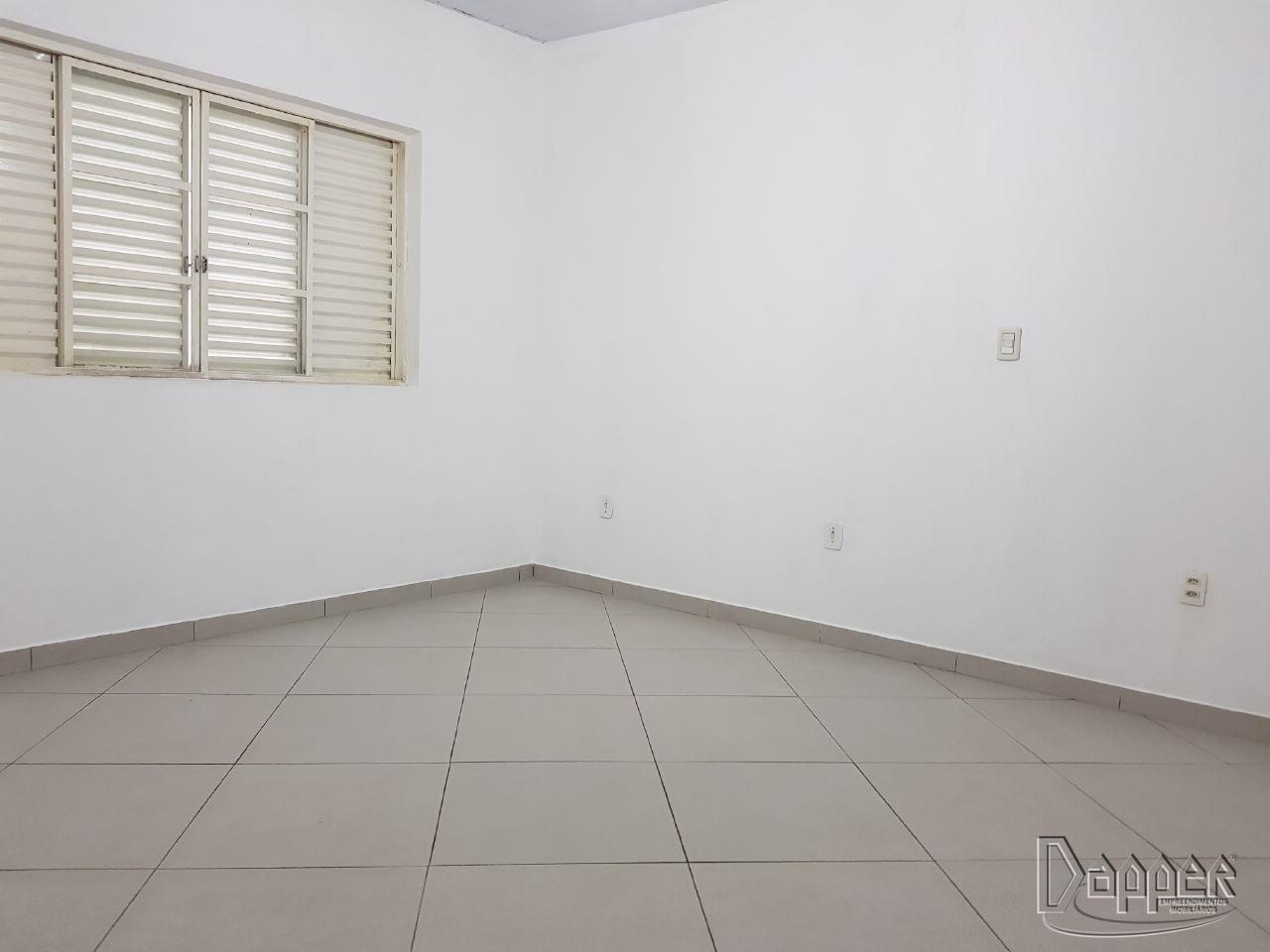 Casa à venda com 2 quartos, 143m² - Foto 8