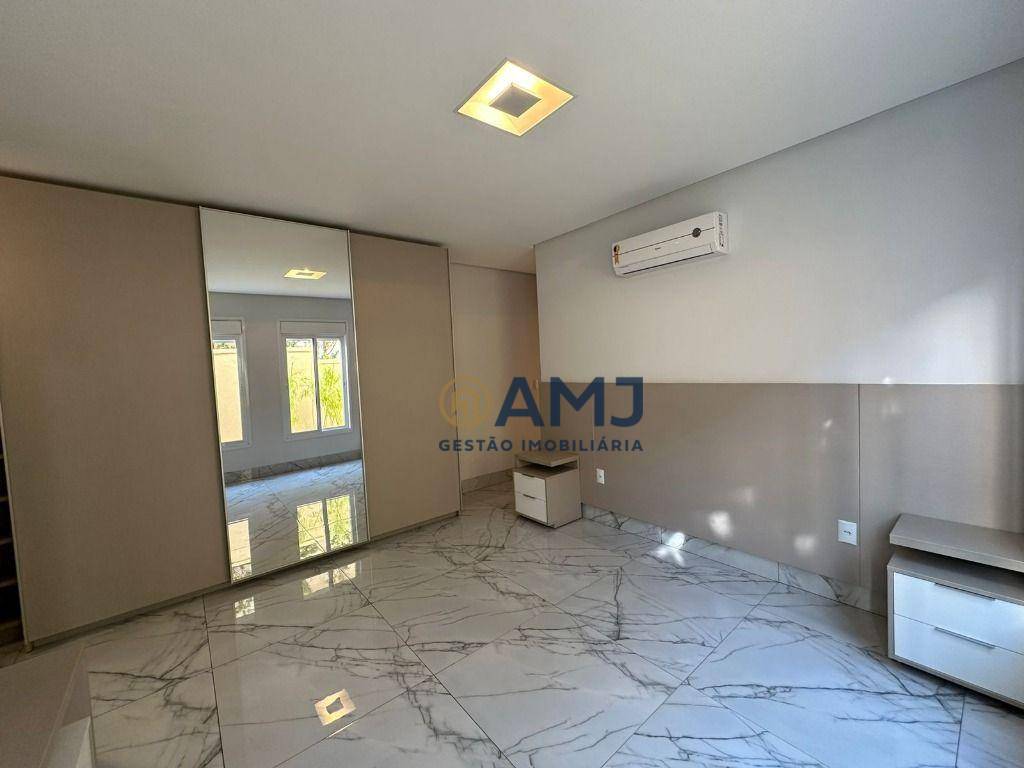 Casa de Condomínio à venda com 4 quartos, 230m² - Foto 23