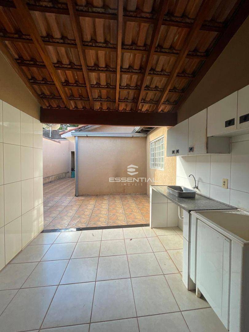 Casa à venda com 3 quartos, 200M2 - Foto 12