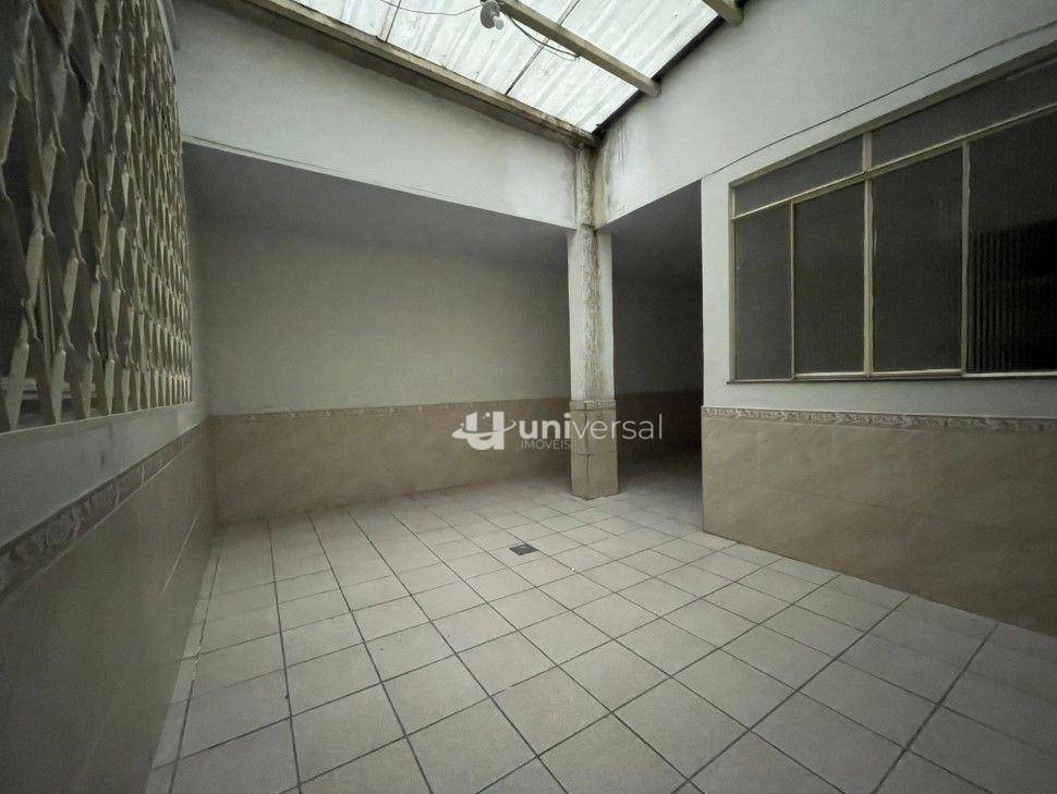 Apartamento para alugar com 3 quartos, 130m² - Foto 18