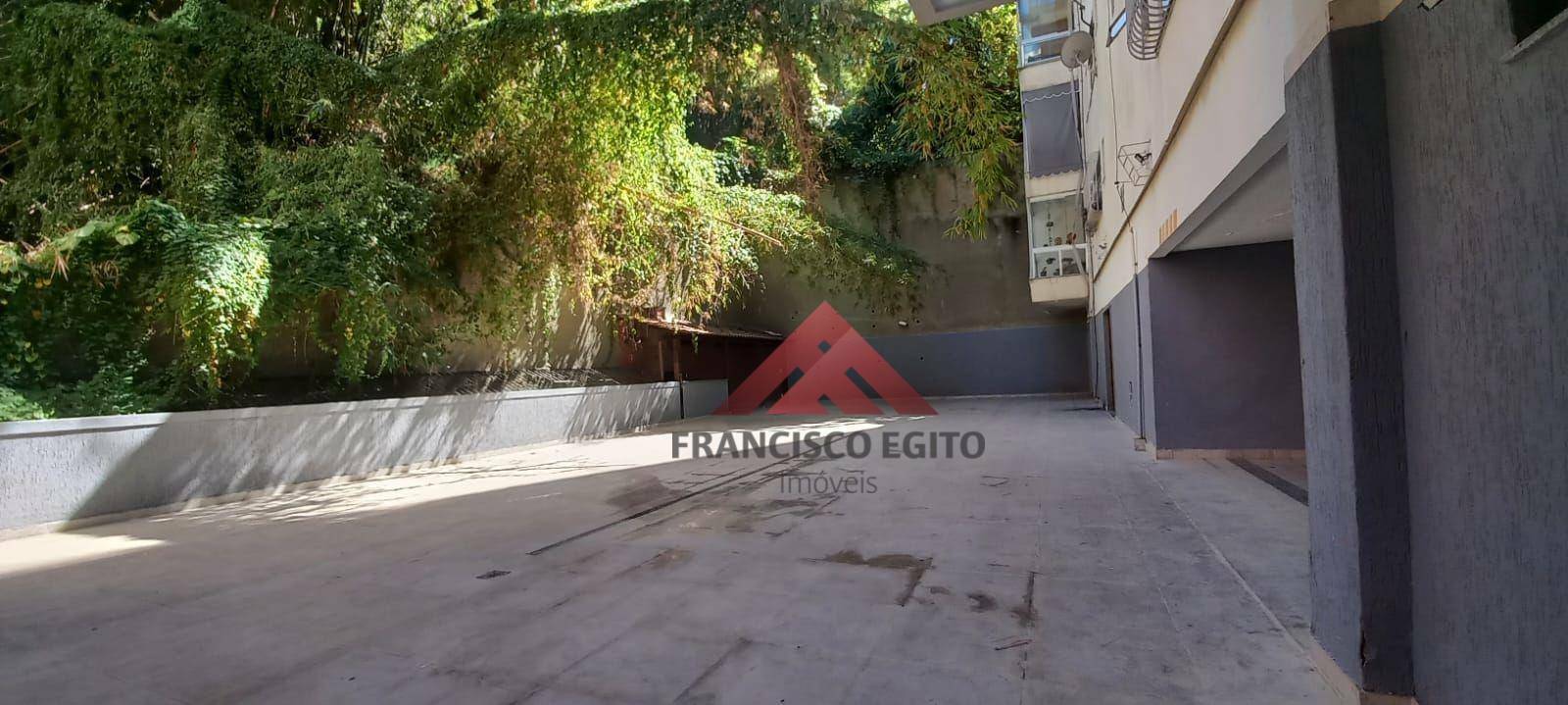 Apartamento à venda com 3 quartos, 230m² - Foto 19