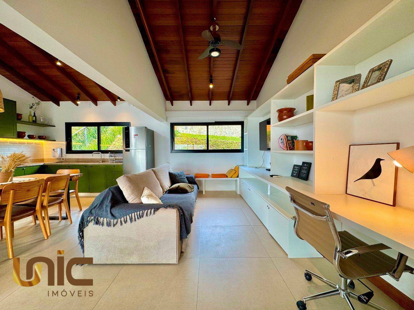 Casa de Condomínio à venda com 4 quartos, 283m² - Foto 8