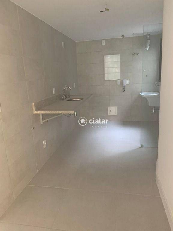 Apartamento à venda com 2 quartos, 181m² - Foto 15