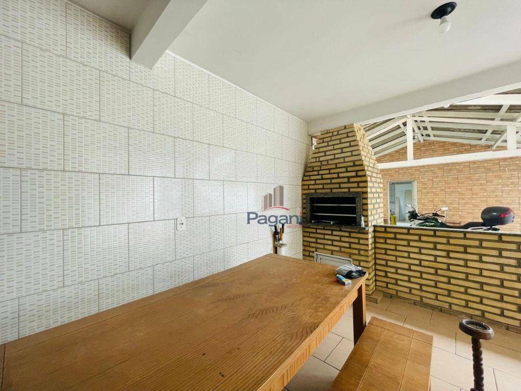 Casa à venda e aluguel com 3 quartos, 170m² - Foto 17