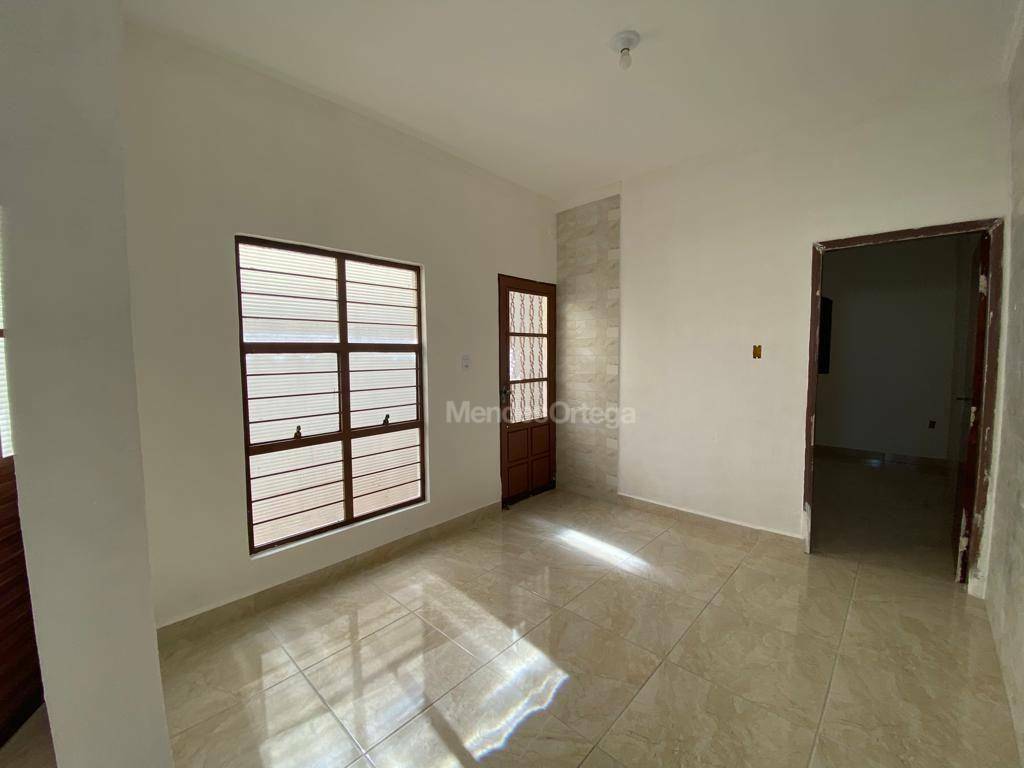 Casa à venda com 1 quarto, 60m² - Foto 3