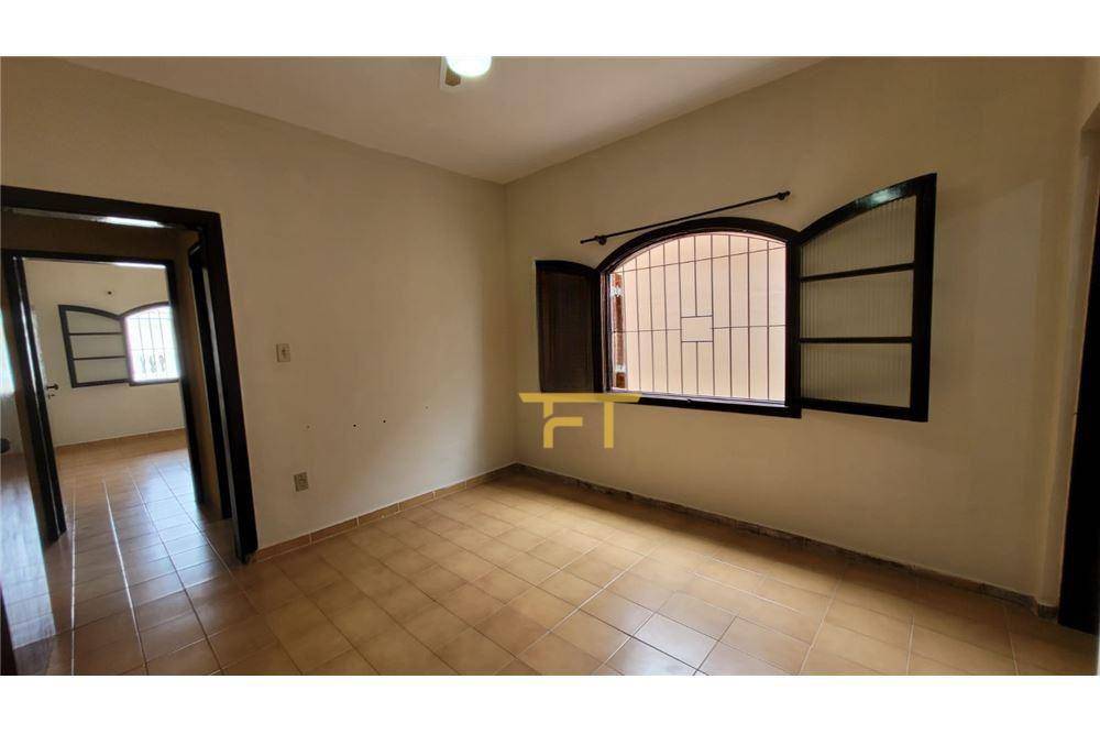 Casa à venda com 4 quartos, 300M2 - Foto 4