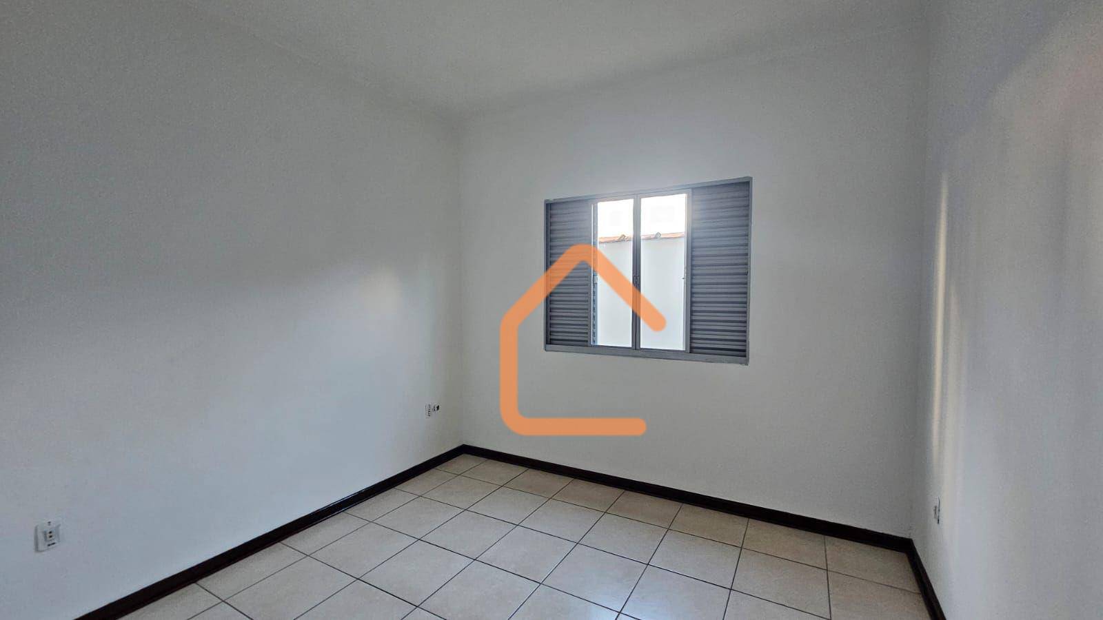 Casa à venda com 3 quartos, 119m² - Foto 8