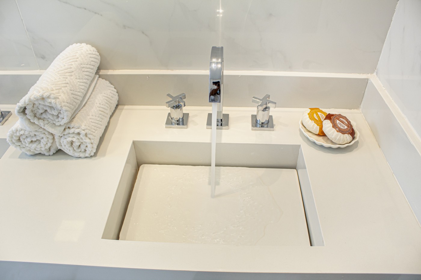 Casa de Condomínio à venda com 4 quartos, 180m² - Foto 52