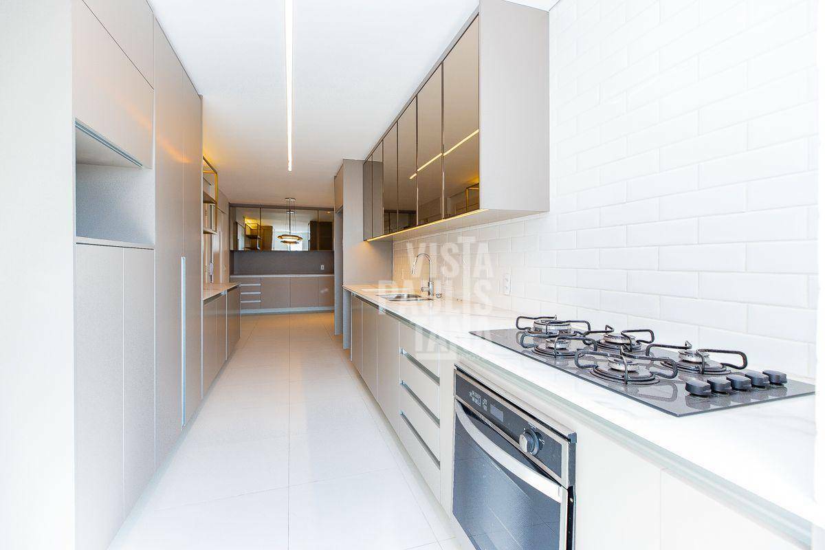 Apartamento à venda com 3 quartos, 244m² - Foto 47