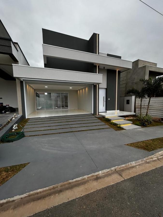 Casa de Condomínio à venda com 3 quartos, 250m² - Foto 3