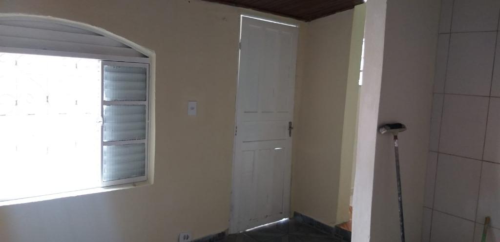 Casa para alugar com 1 quarto, 50m² - Foto 14