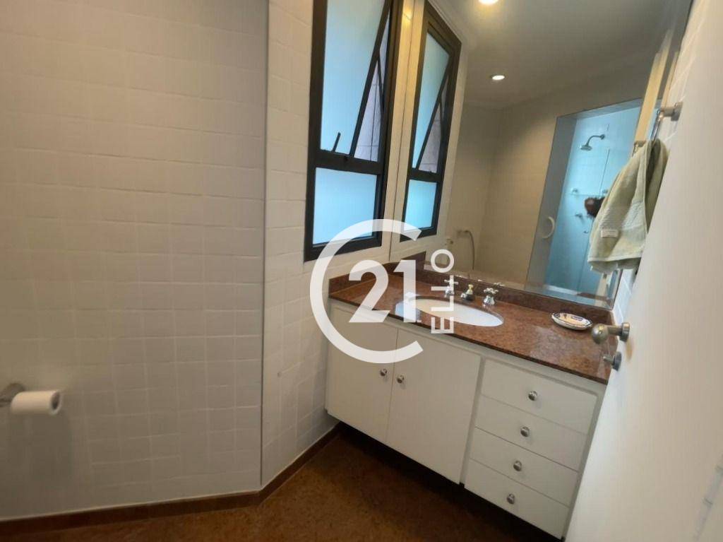 Apartamento à venda com 3 quartos, 192m² - Foto 26