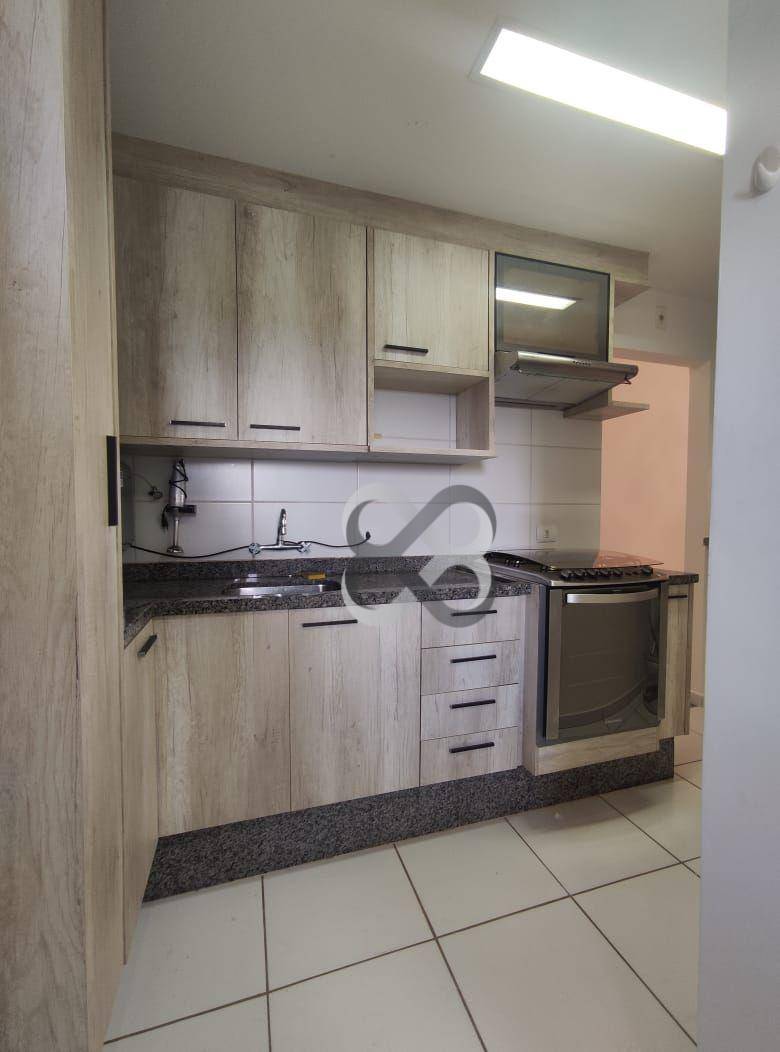 Apartamento à venda com 3 quartos, 82m² - Foto 3