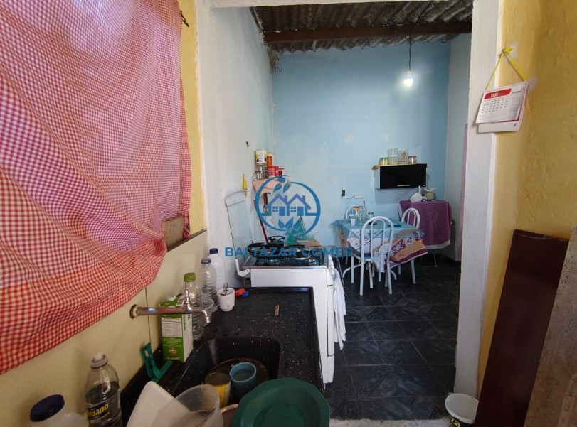 Casa à venda com 1 quarto, 100m² - Foto 2