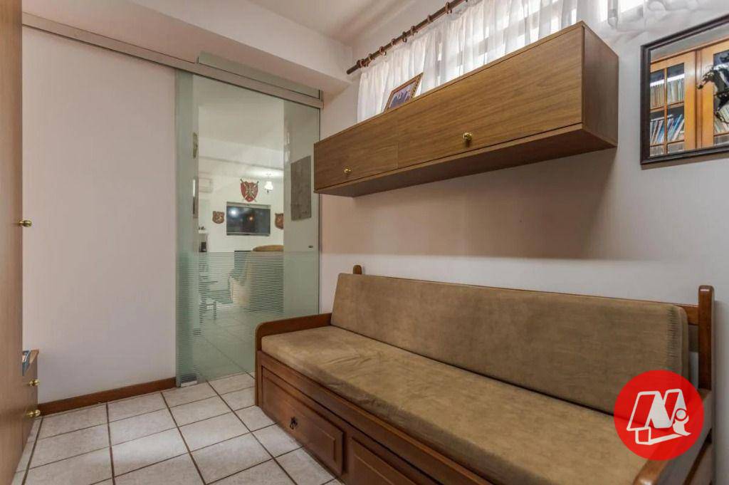 Apartamento para alugar com 3 quartos, 206m² - Foto 25