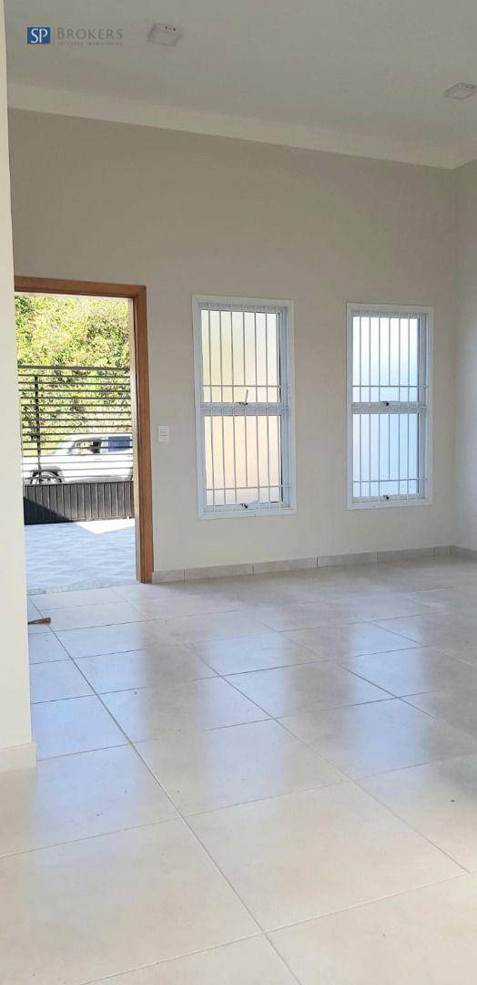 Casa à venda com 3 quartos, 81m² - Foto 4