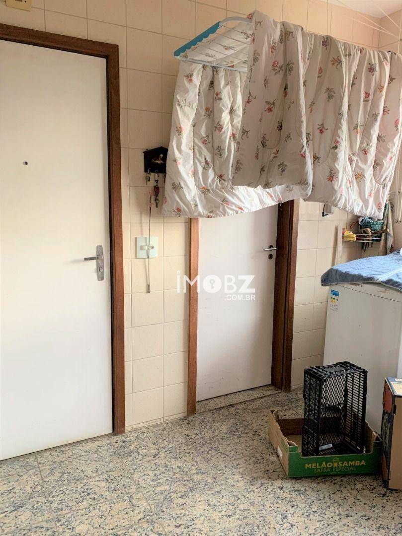 Apartamento à venda com 4 quartos, 190m² - Foto 25