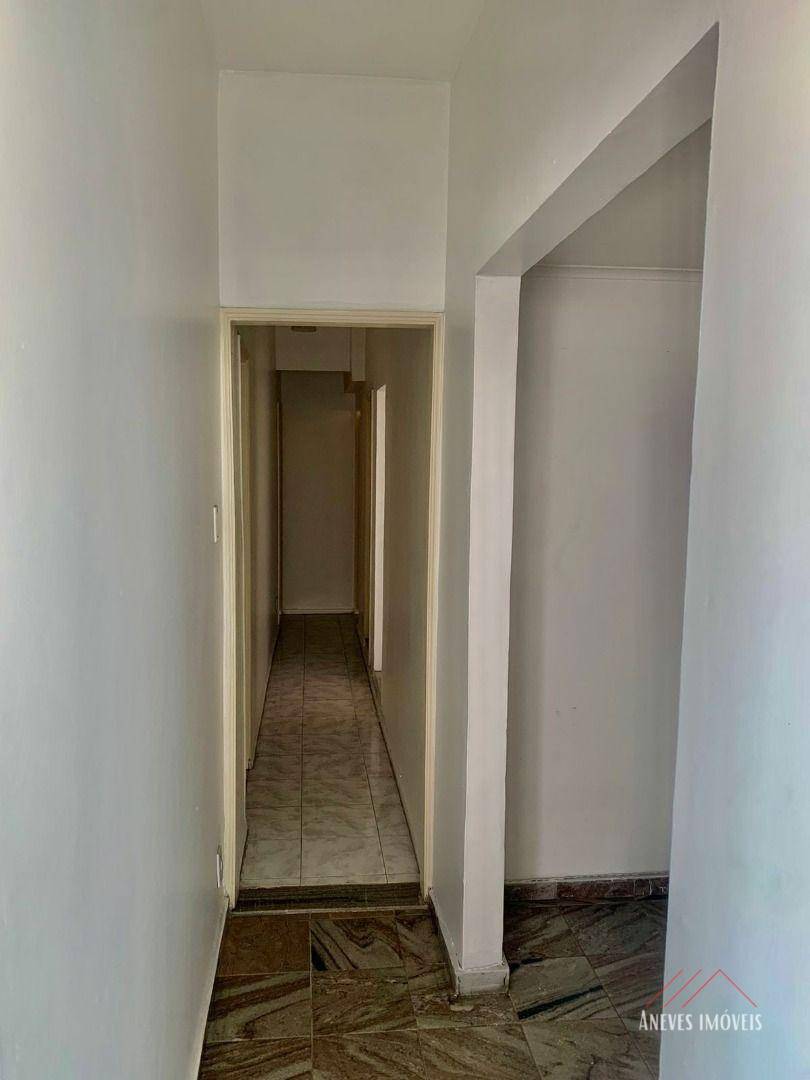 Cobertura à venda com 2 quartos, 224m² - Foto 13