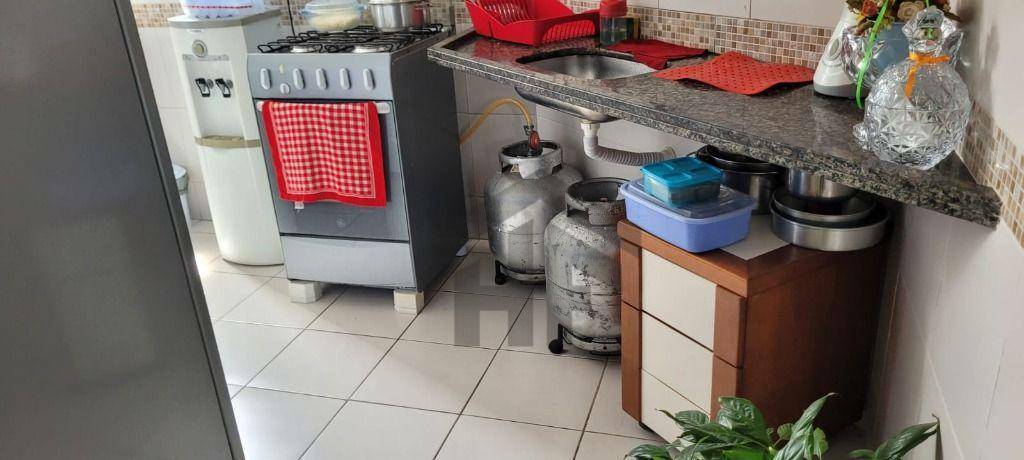 Apartamento à venda com 3 quartos, 58m² - Foto 19