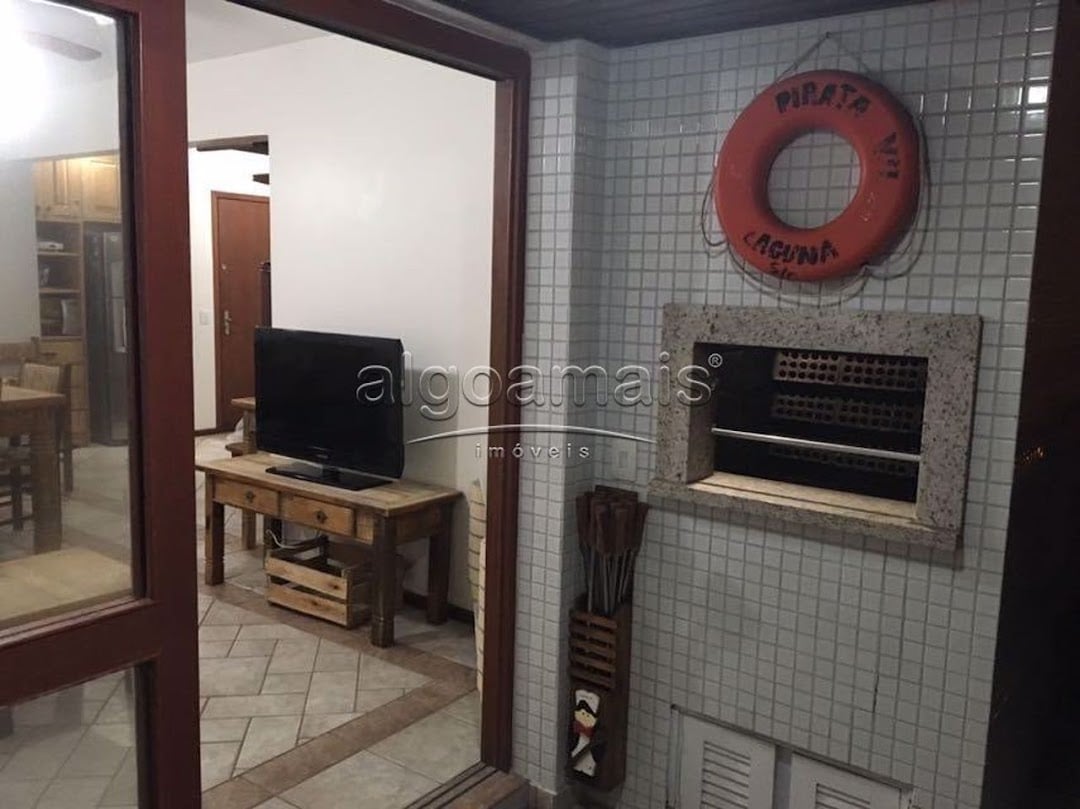 Apartamento à venda com 3 quartos, 196m² - Foto 3