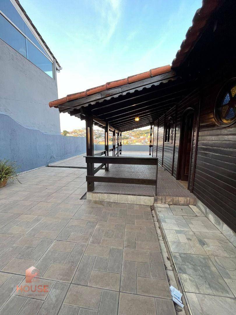 Casa para alugar com 3 quartos, 110m² - Foto 12