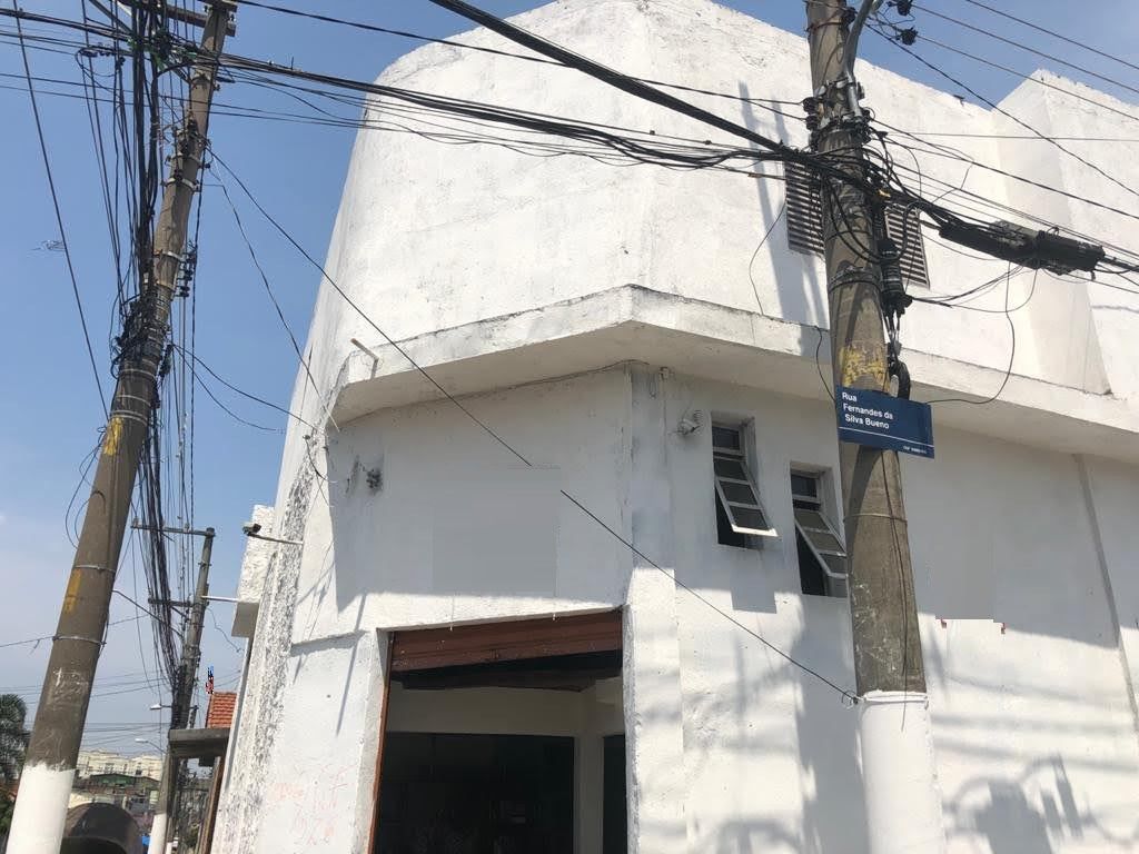 Sobrado à venda com 2 quartos, 231m² - Foto 3