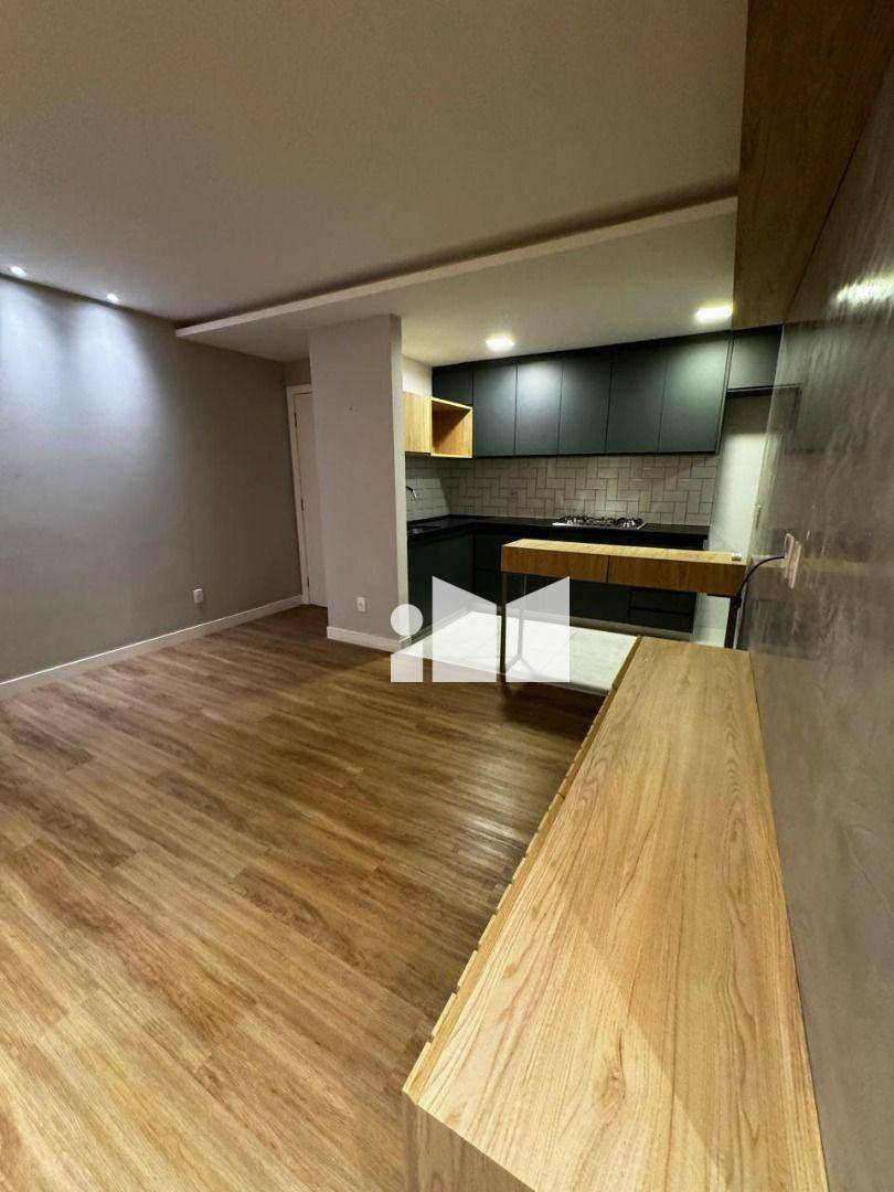 Apartamento à venda com 2 quartos, 80m² - Foto 19