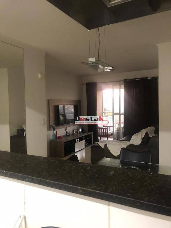 Apartamento à venda com 2 quartos, 80m² - Foto 18