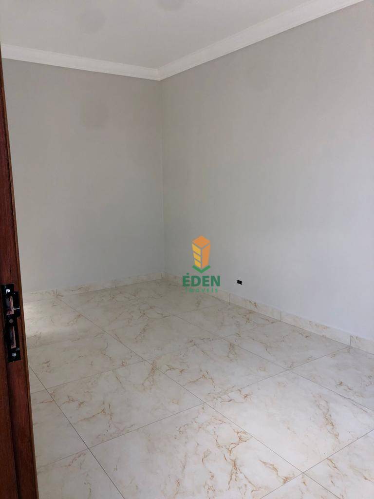 Casa à venda com 2 quartos, 92m² - Foto 7