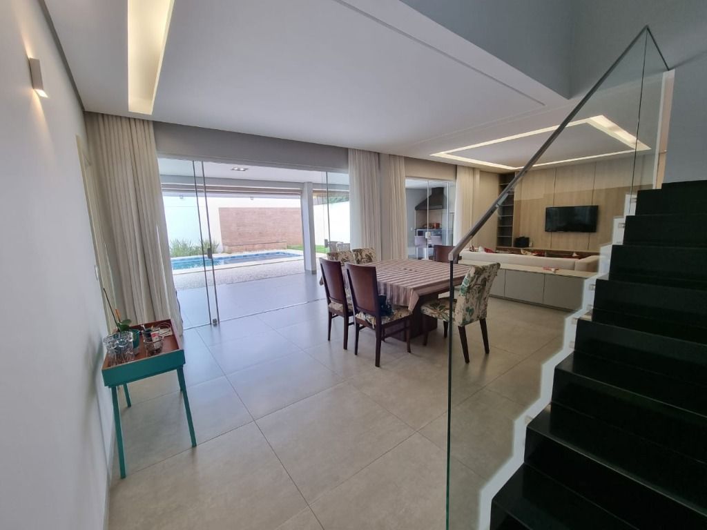 Casa de Condomínio à venda com 3 quartos, 305m² - Foto 15