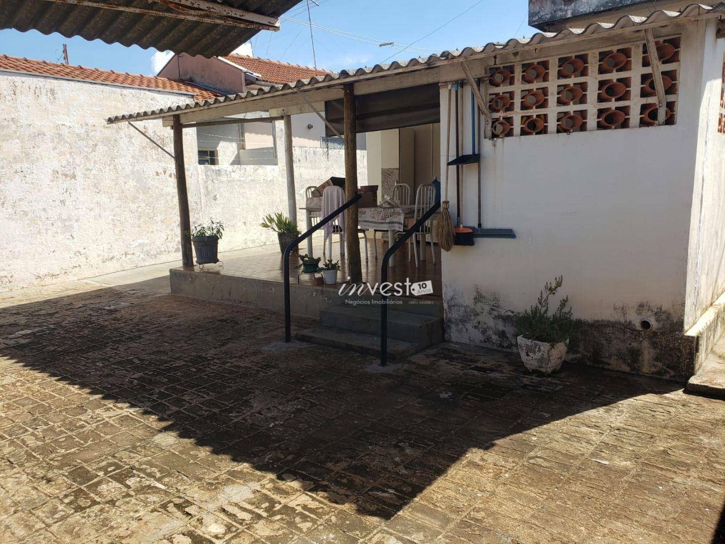 Casa à venda com 3 quartos, 180m² - Foto 2