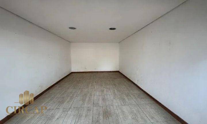 Casa à venda e aluguel com 3 quartos, 200m² - Foto 18