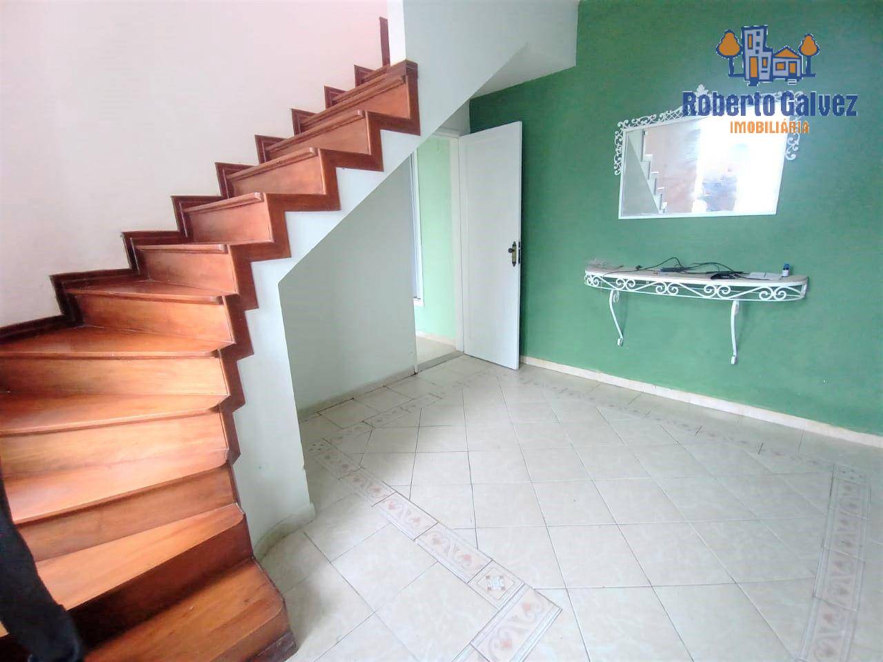 Casa à venda com 4 quartos, 191m² - Foto 2