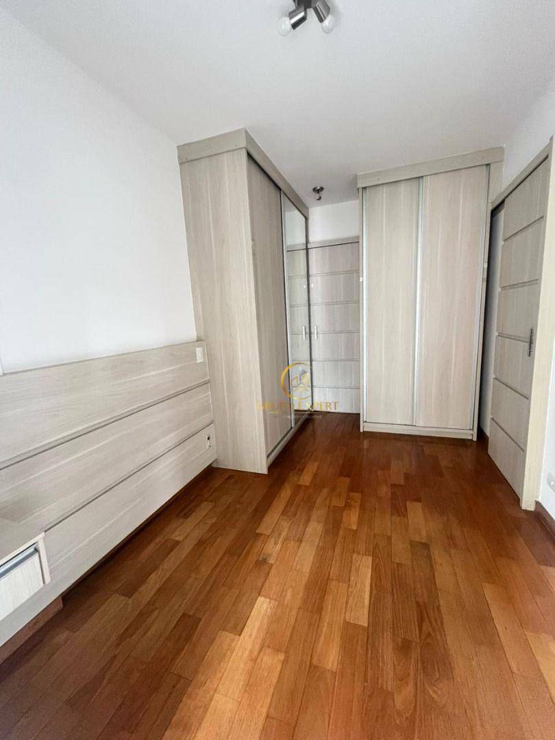 Apartamento para alugar com 2 quartos, 72m² - Foto 9