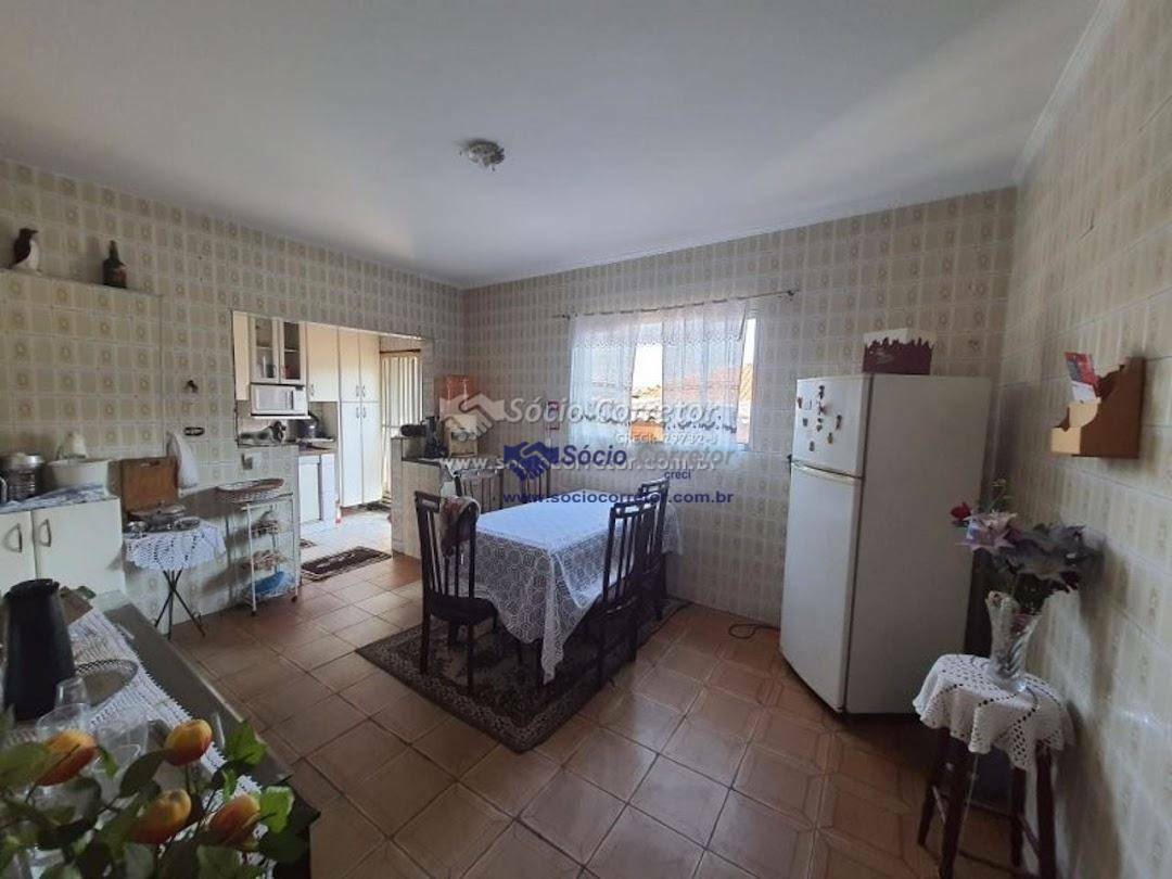 Sobrado à venda com 2 quartos, 167m² - Foto 2