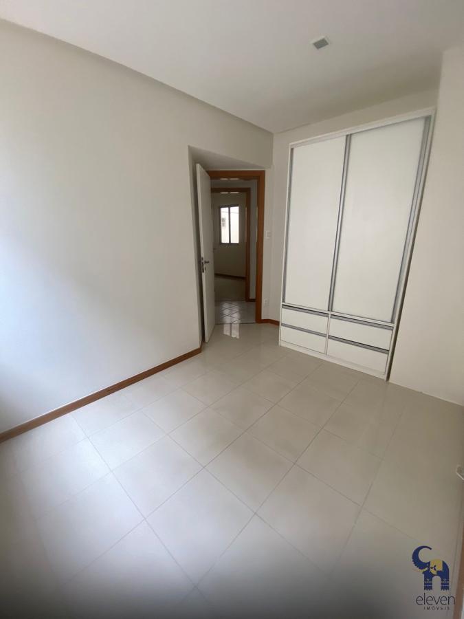 Apartamento à venda com 3 quartos, 79m² - Foto 19