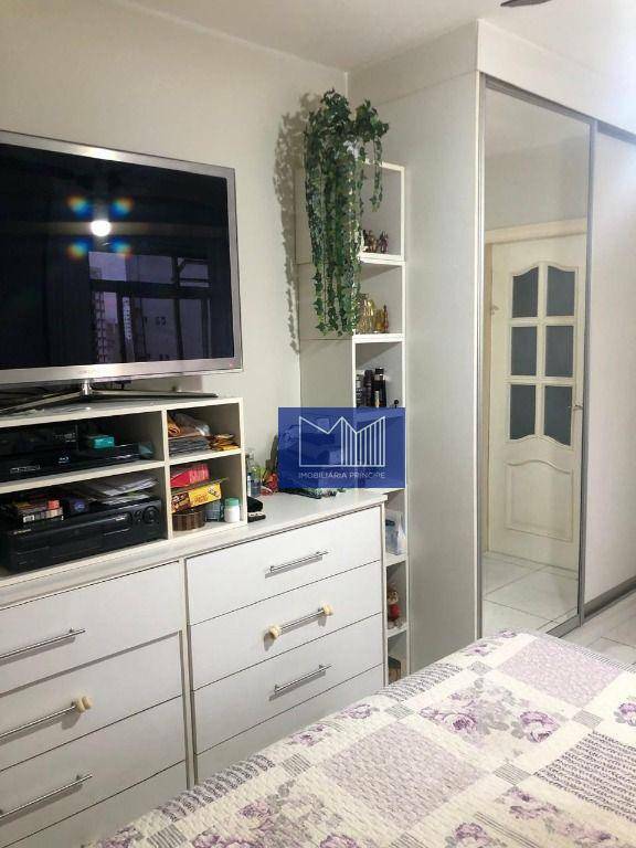 Apartamento à venda com 3 quartos, 141m² - Foto 6