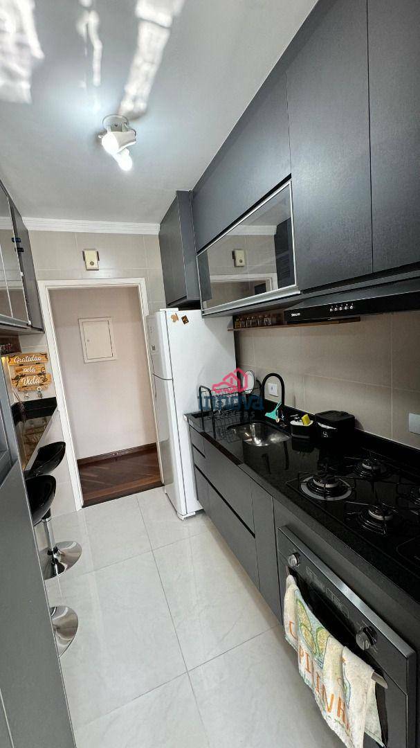 Apartamento à venda com 2 quartos, 56m² - Foto 7