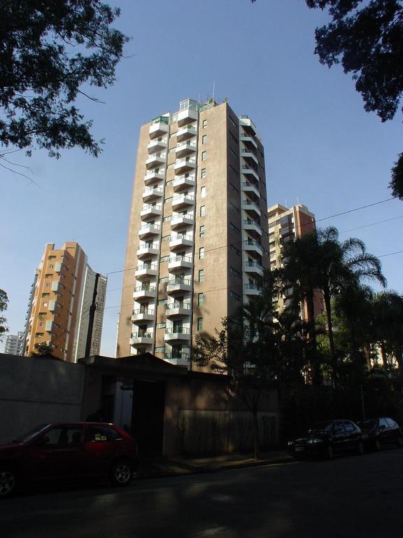 Apartamento à venda com 3 quartos, 234m² - Foto 1