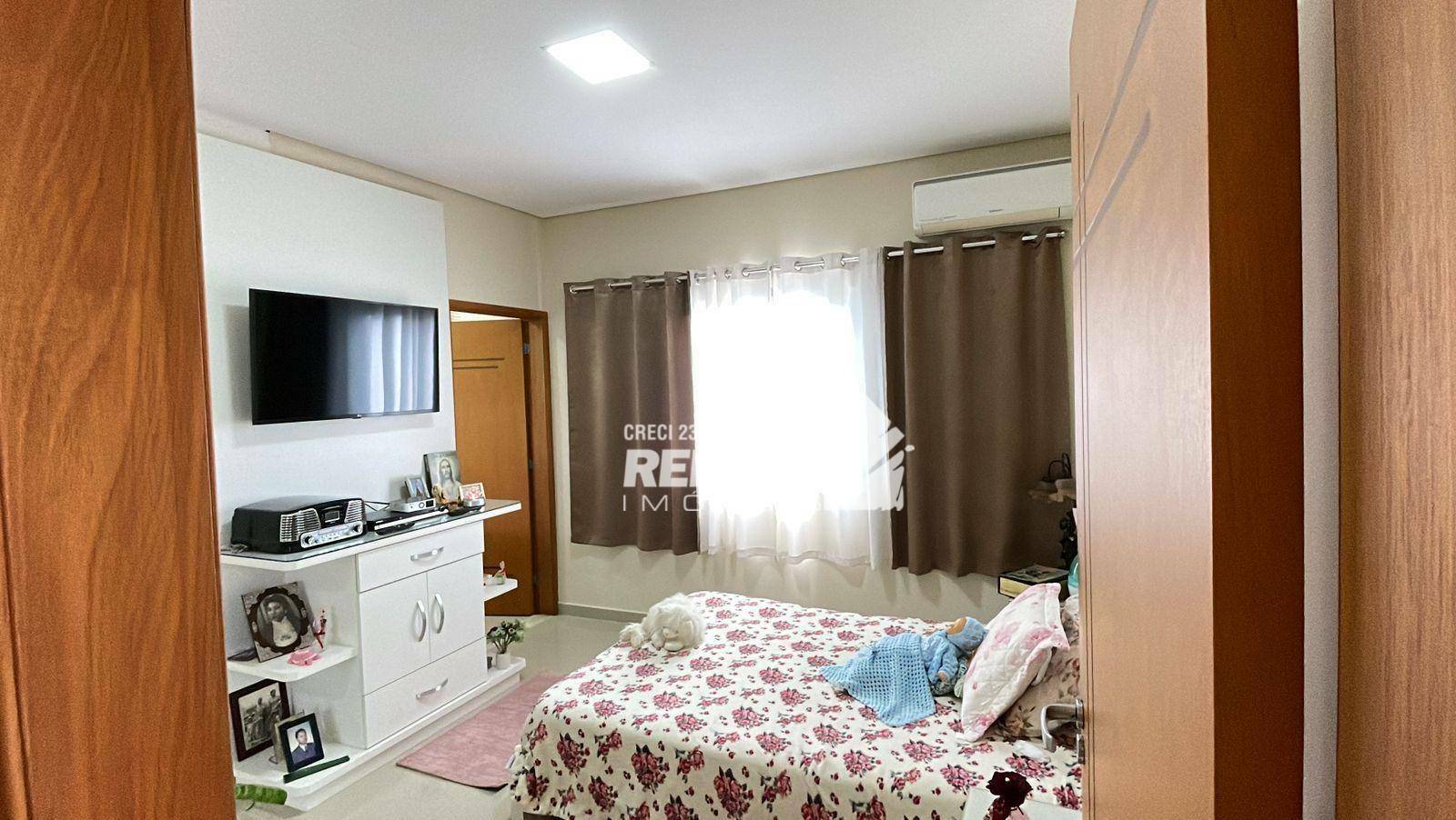 Casa de Condomínio à venda com 4 quartos, 560m² - Foto 10