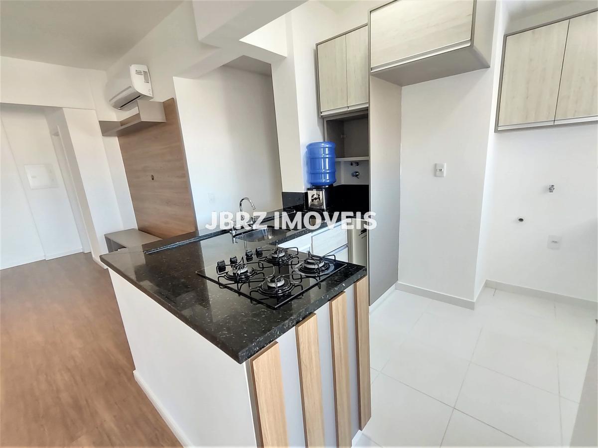 Apartamento à venda com 2 quartos, 82m² - Foto 4