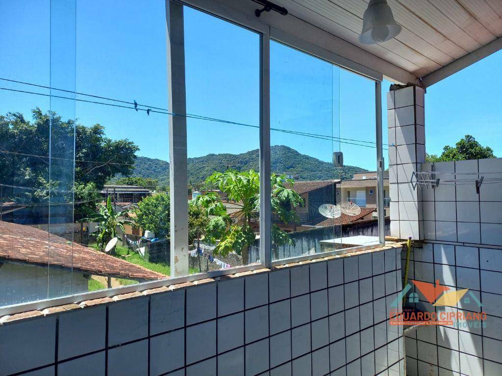 Casa à venda com 10 quartos, 243m² - Foto 9